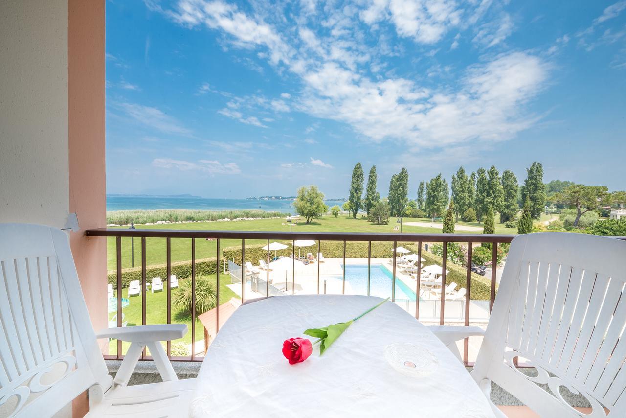 Appartamenti Residence Tulipano Sirmione Exterior foto