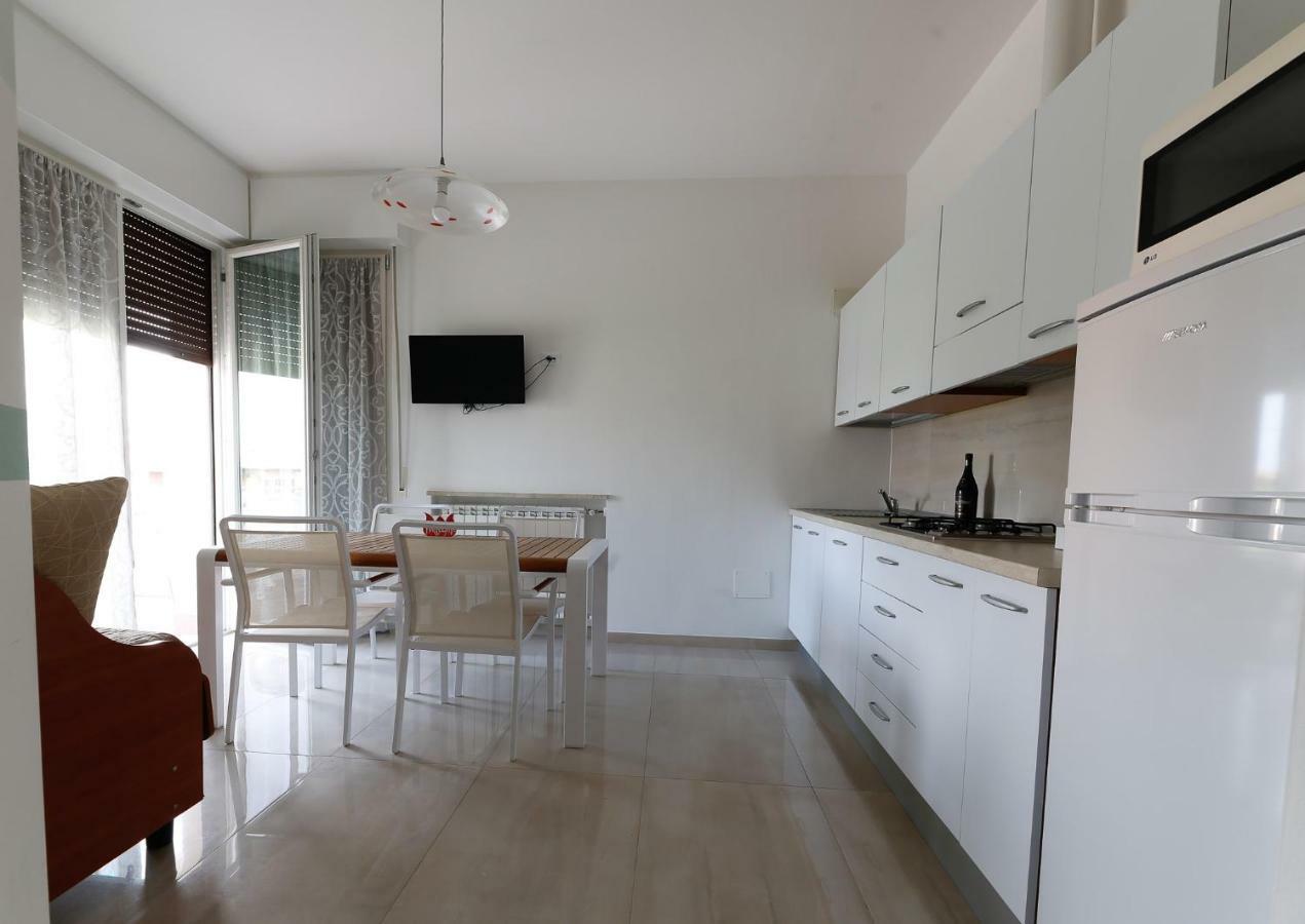 Appartamenti Residence Tulipano Sirmione Exterior foto