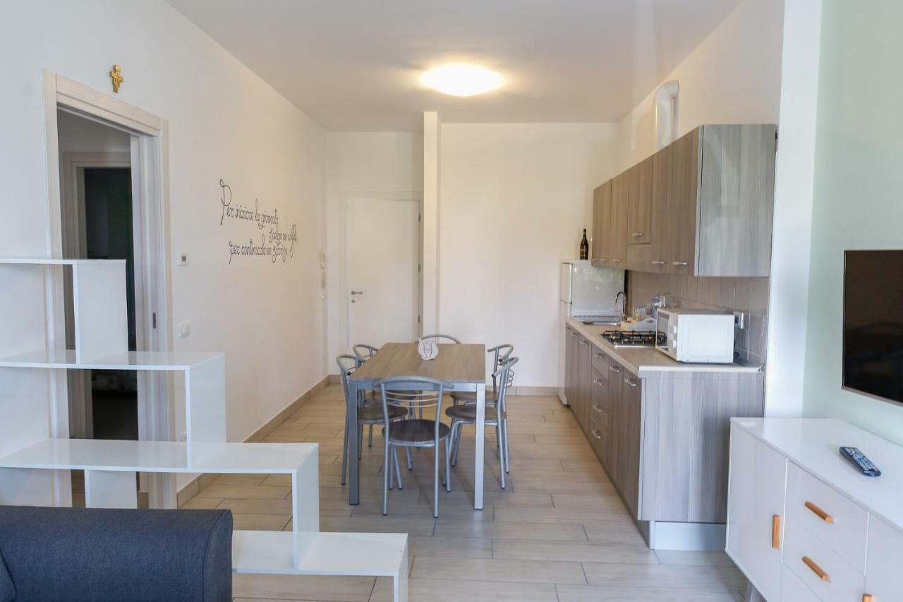 Appartamenti Residence Tulipano Sirmione Exterior foto